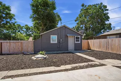 917 9th Street, Turlock, CA 95380 - Photo 2