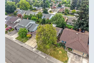 420 Rivergate Way, Sacramento, CA 95831 - Photo 58