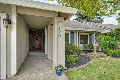 420 Rivergate Way, Sacramento, CA 95831 - Photo 2
