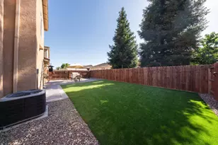 5560 Landon Ln, Riverbank, CA 95367 - Photo 4