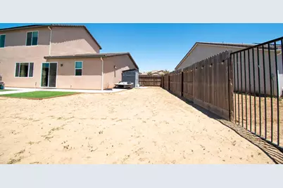 14670 Spanish Bay Way, Chowchilla, CA 93610 - Photo 32