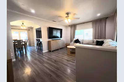 4759 Baker Avenue, Sacramento, CA 95820 - Photo 2