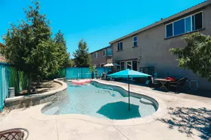 689 Stage Coach Dr, Lathrop, CA 95330 - Photo 32