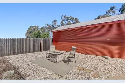 9529 Sheldon Road, Elk Grove, CA 95624 - Photo 38