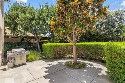 15939 Crescent Park Circle, Lathrop, CA 95330 - Photo 44