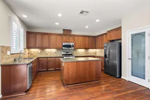 15939 Crescent Park Cir, Lathrop, CA 95330 - Photo 10