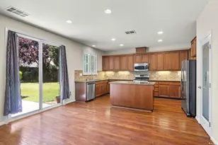 15939 Crescent Park Cir, Lathrop, CA 95330 - Photo 12
