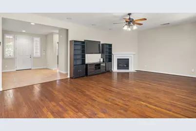 15939 Crescent Park Circle, Lathrop, CA 95330 - Photo 6