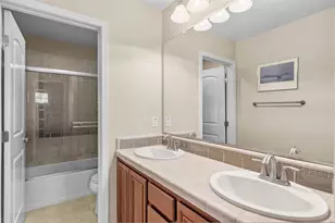 15939 Crescent Park Cir, Lathrop, CA 95330 - Photo 40