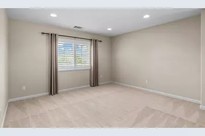 15939 Crescent Park Circle, Lathrop, CA 95330 - Photo 20