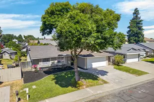 1437 Entrada Way, Modesto, CA 95355 - Photo 44