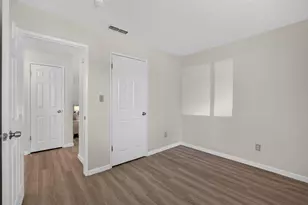 1437 Entrada Way, Modesto, CA 95355 - Photo 32