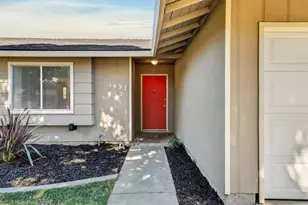 1437 Entrada Way, Modesto, CA 95355 - Photo 2