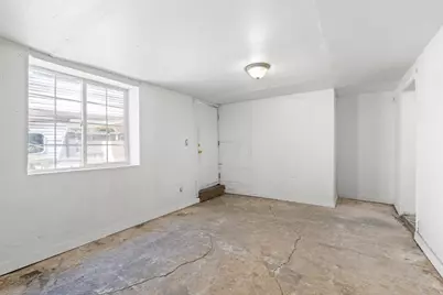 941 Burkett Avenue, Stockton, CA 95205 - Photo 34