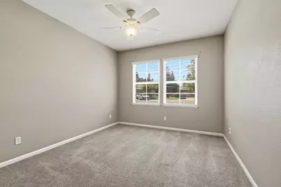 10422 Henshaw Drive, Stockton, CA 95219 - Photo 22