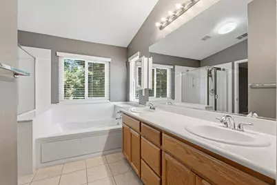 10422 Henshaw Drive, Stockton, CA 95219 - Photo 38