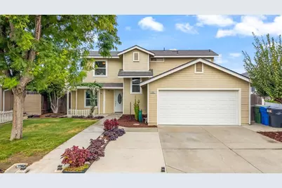 2061 Royal Wood Lane, Turlock, CA 95380 - Photo 4