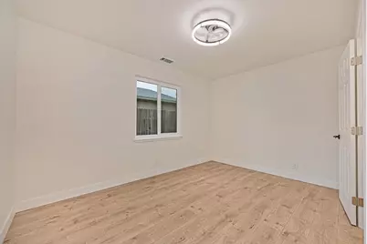 8894 Sharkey Avenue, Elk Grove, CA 95624 - Photo 22