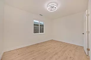 8894 Sharkey Ave, Elk Grove, CA 95624 - Photo 22