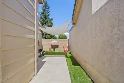 2853 Pamplona Way, Modesto, CA 95354 - Photo 22