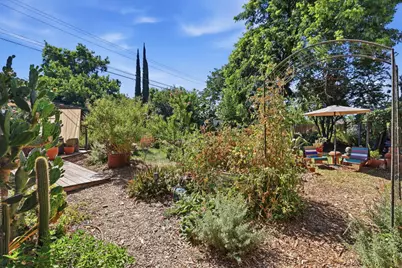 4020 Sierra Vista Avenue, Sacramento, CA 95820 - Photo 28