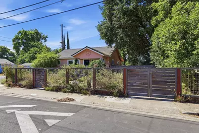 4020 Sierra Vista Avenue, Sacramento, CA 95820 - Photo 4