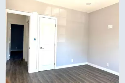 3201 San Jose Way, Sacramento, CA 95817 - Photo 10