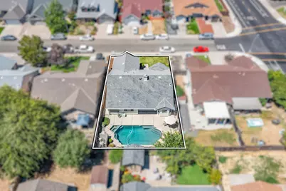 8660 N Delahye Circle, Sacramento, CA 95828 - Photo 42