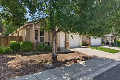 10177 Lofton Way, Elk Grove, CA 95757 - Photo 4
