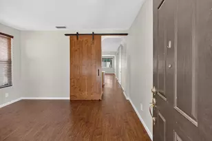 10177 Lofton Way, Elk Grove, CA 95757 - Photo 6