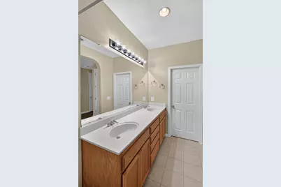 10177 Lofton Way, Elk Grove, CA 95757 - Photo 38