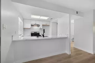 4215 Brookfield Dr, Sacramento, CA 95823 - Photo 8