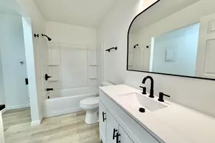 7210 Kelley Dr, Stockton, CA 95207 - Photo 8
