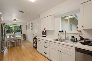 2966 Hillview Dr, Yuba City, CA 95993 - Photo 4