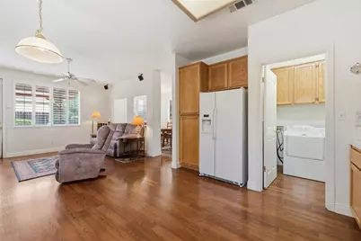 6650 Chesterbrook Drive, Elk Grove, CA 95758 - Photo 14