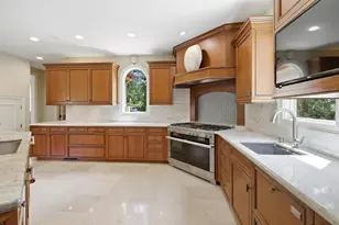 3001 Barberry Ln, Sacramento, CA 95864 - Photo 16