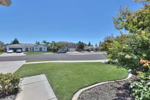 565 Bodeson Ct, Ripon, CA 95366 - Photo 8