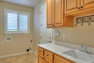 565 Bodeson Ct, Ripon, CA 95366 - Photo 42