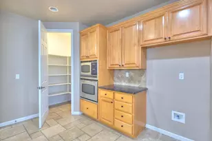 565 Bodeson Ct, Ripon, CA 95366 - Photo 28