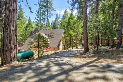 1952 Payette, Dorrington, CA 95223 - Photo 42