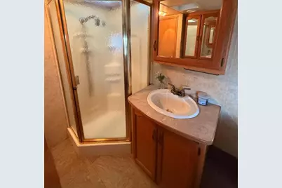 4435 Hughes Lane #7, Bakersfield, CA 95304 - Photo 2
