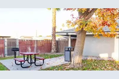 4435 Hughes Lane #7, Bakersfield, CA 95304 - Photo 8