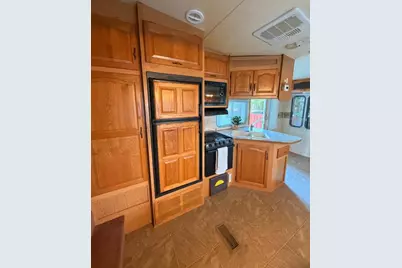 4435 Hughes Lane #7, Bakersfield, CA 95304 - Photo 4