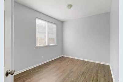 8406 Kingmont Way, Elk Grove, CA 95624 - Photo 24