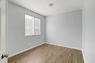8406 Kingmont Way, Elk Grove, CA 95624 - Photo 24