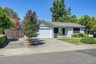 6710 Steamboat Way, Sacramento, CA 95831 - Photo 2
