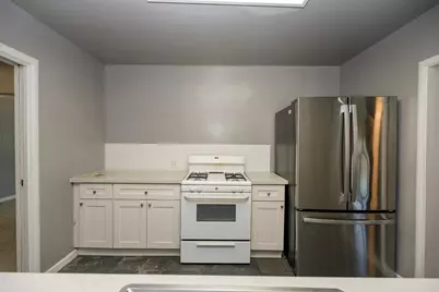 325 Oakshire Avenue, Modesto, CA 95354 - Photo 18