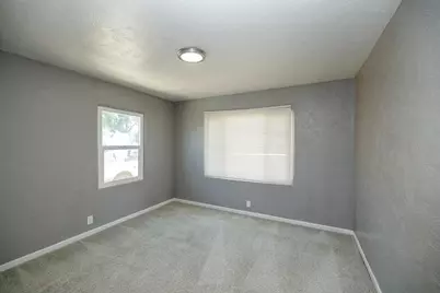 325 Oakshire Avenue, Modesto, CA 95354 - Photo 22