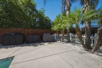 8101 Mesa Oak Way, Citrus Heights, CA 95610 - Photo 36