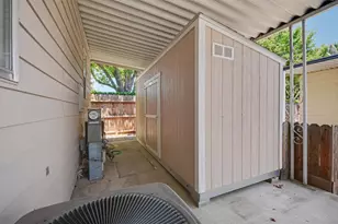Diamondhead Dr, Modesto, CA 95355 - Photo 26